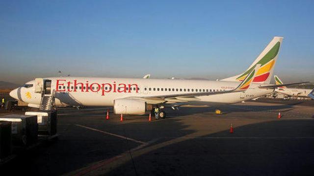 Un avió Boeing 737 d'Ethiopian Airlines en una imatge d'arxiu.