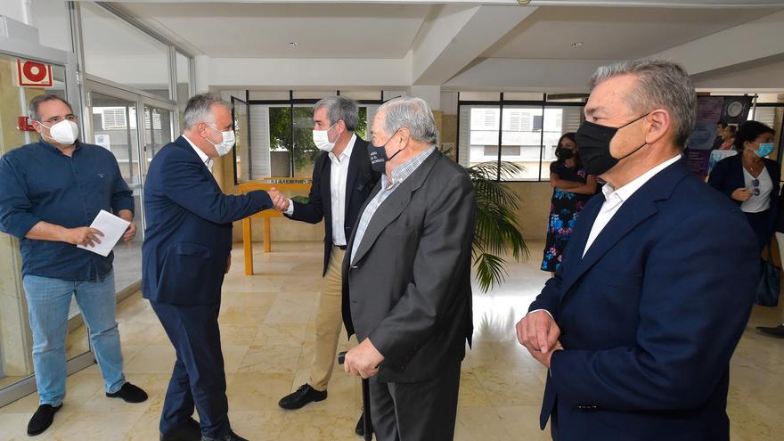 Cuatro presidentes canarios abogan por la unidad en la defensa diaria del REF