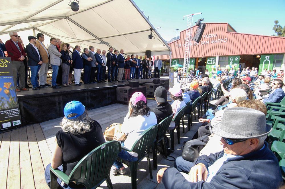 Feria de productos de la tierra en San Mateo