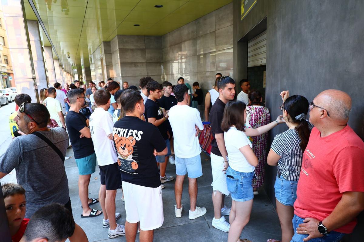 Inicio de la Fase 5 de la Campaña de Abonos del Villarreal CF 2026/27 - Altas Nuevas