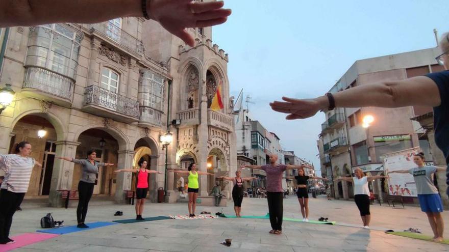 La plaza Arquitecto Antonio Palacios, escenario de clases gratuitas de yoga y zumba este mes de agosto