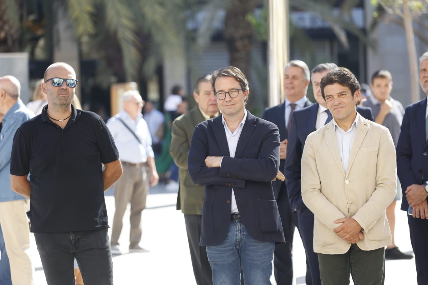 Levante-EMV expone 150 portadas para la historia en la plaza de la Reina