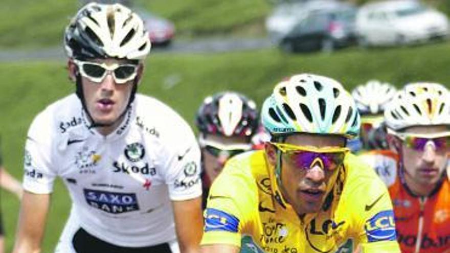 Alberto Contador y Andy Schleck, durante el Tour 2010.