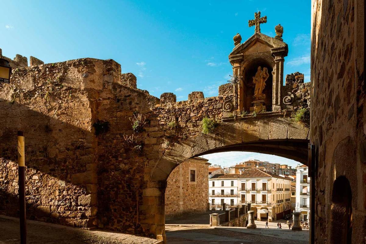 Arco de la Estrella, Caceres, Extremadura