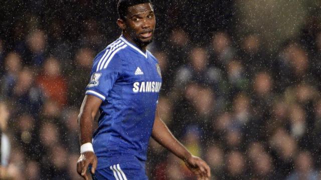 La Premier League investiga los fichajes de Eto'o y Willian por el Chelsea