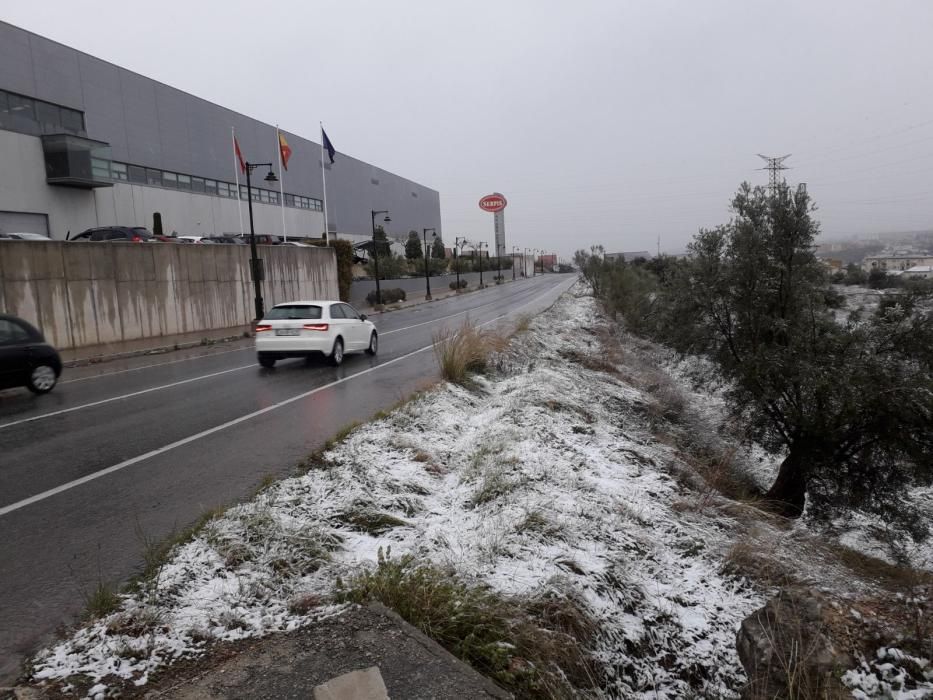 Nieva en la comarca de Alcoy por encima de los 700 metros