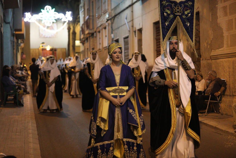 Procesión y embajada en Crevillent