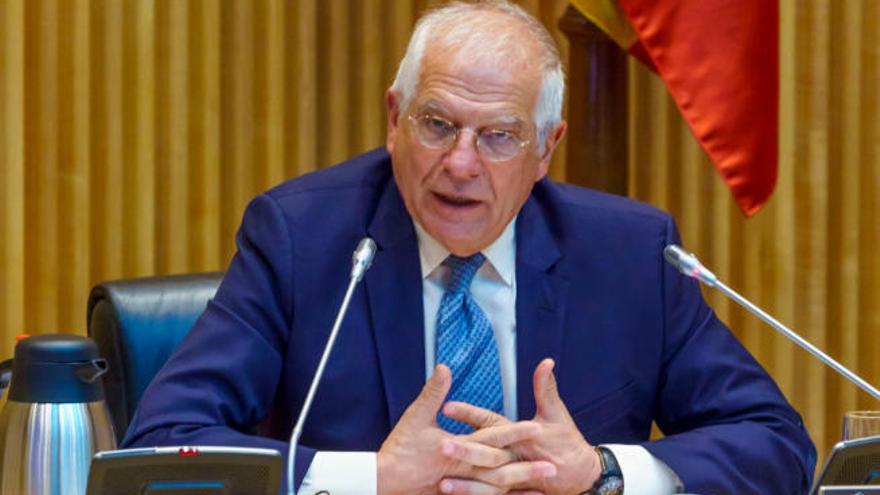Borrell avisa sobre la &quot;tensión migratoria&quot; en Canarias por la pandemia en África