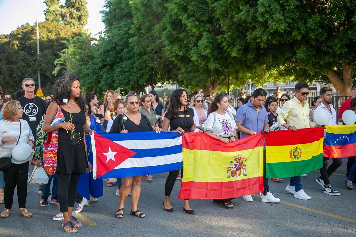 Marcha en recuerdo de las víctimas de Atalayas en Murcia.