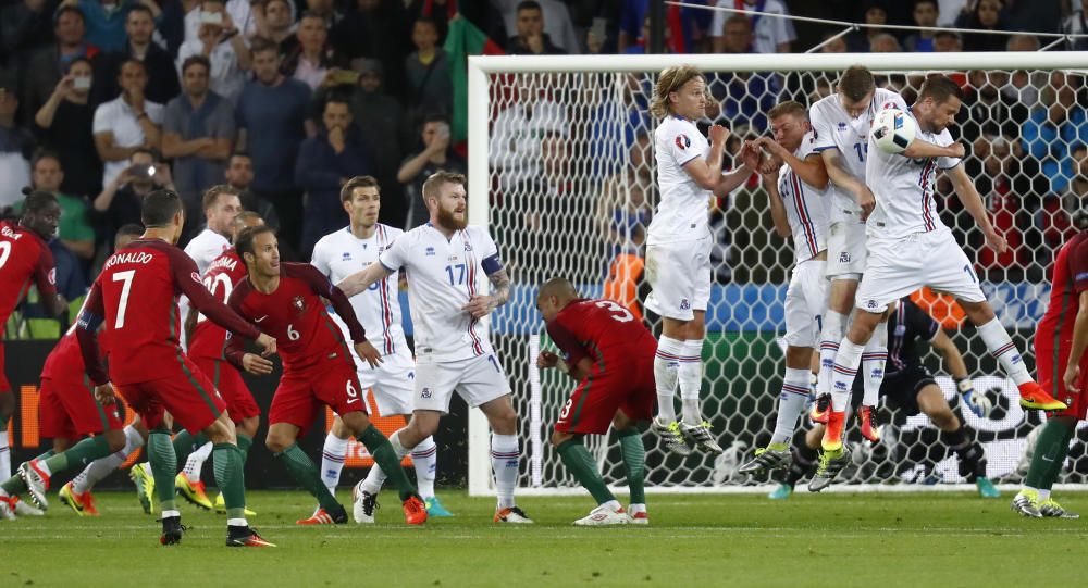 Eurocopa: Portugal-Islandia