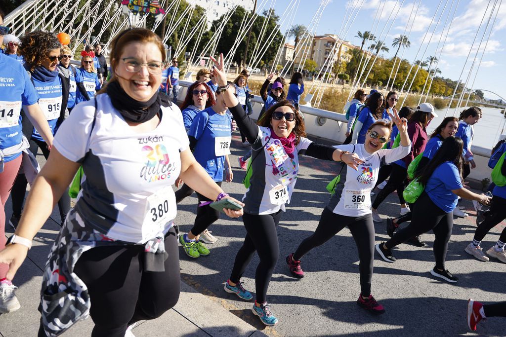 Imágenes del recorrido de la Carrera de la Mujer: avenida Pío Baroja y puente del Reina Sofía (I)