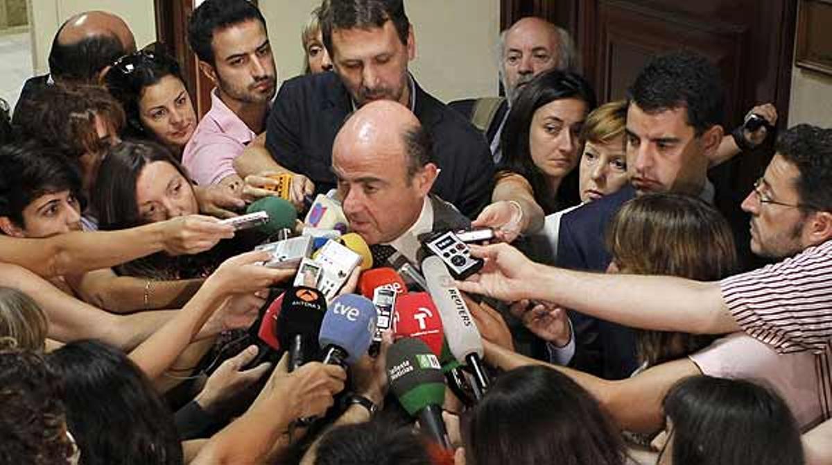 Guindos descarta el rescat d’Espanya