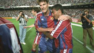 El debut de Romario con el Barcelona fue soñado porque en la visita de la Real Sociedad al Camp Nou el 5 de septiembre de 1993, Romario fue el autor de los tres goles conseguidos por el equipo azulgrana ante el donostiarra.