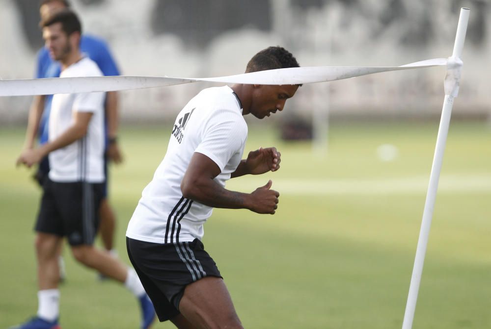 Las mejores imágenes del primer entrenamiento de Munir