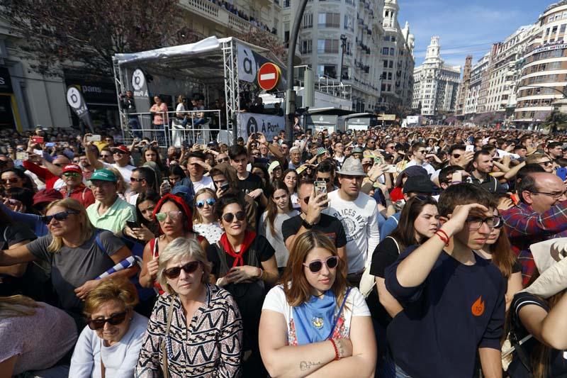 Búscate en la mascletà del 14 de marzo