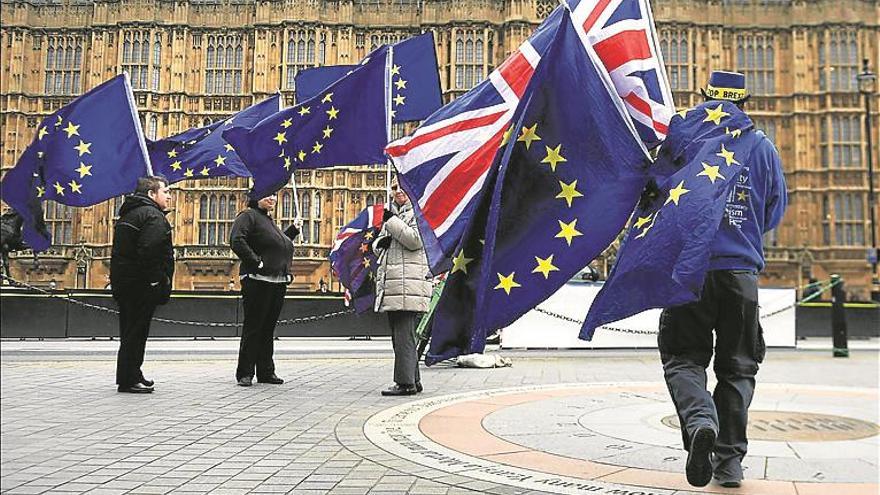 La UE impone sus condiciones para la transición del ‘brexit’