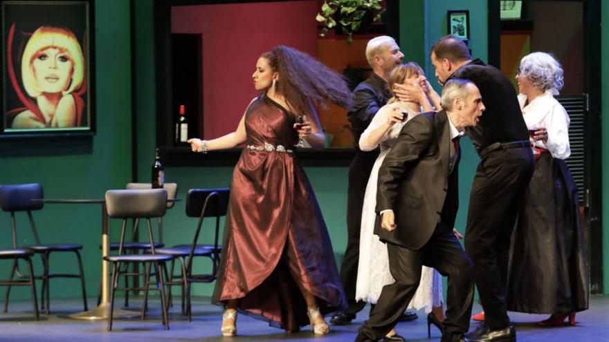 El Jovellanos, a ritmo de Raffaella Carrá