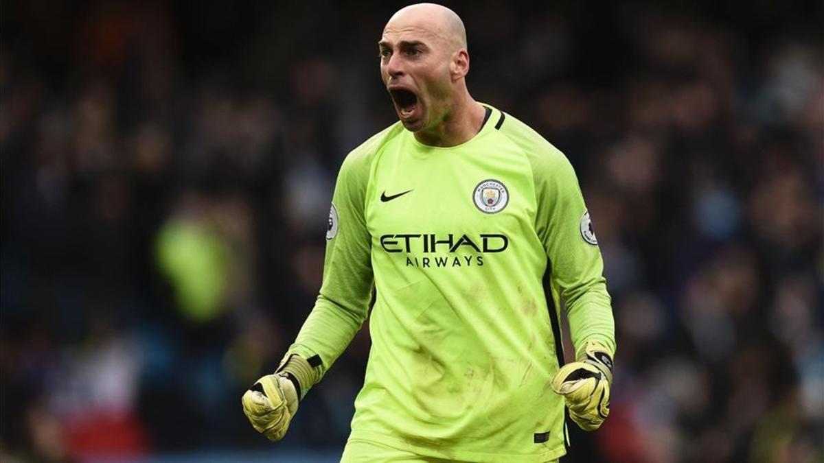 Willy Caballero aconseja a Claudio Bravo para superar las críticas