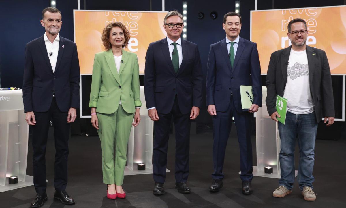 Moreno xoca amb l’esquerra en sanitat i habitatge i evita Vox