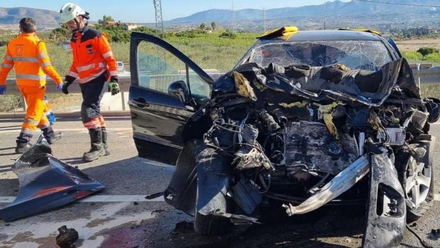 Uno de los accidentes más graves del año se produjo en la A-355. Hubo tres fallecidos.