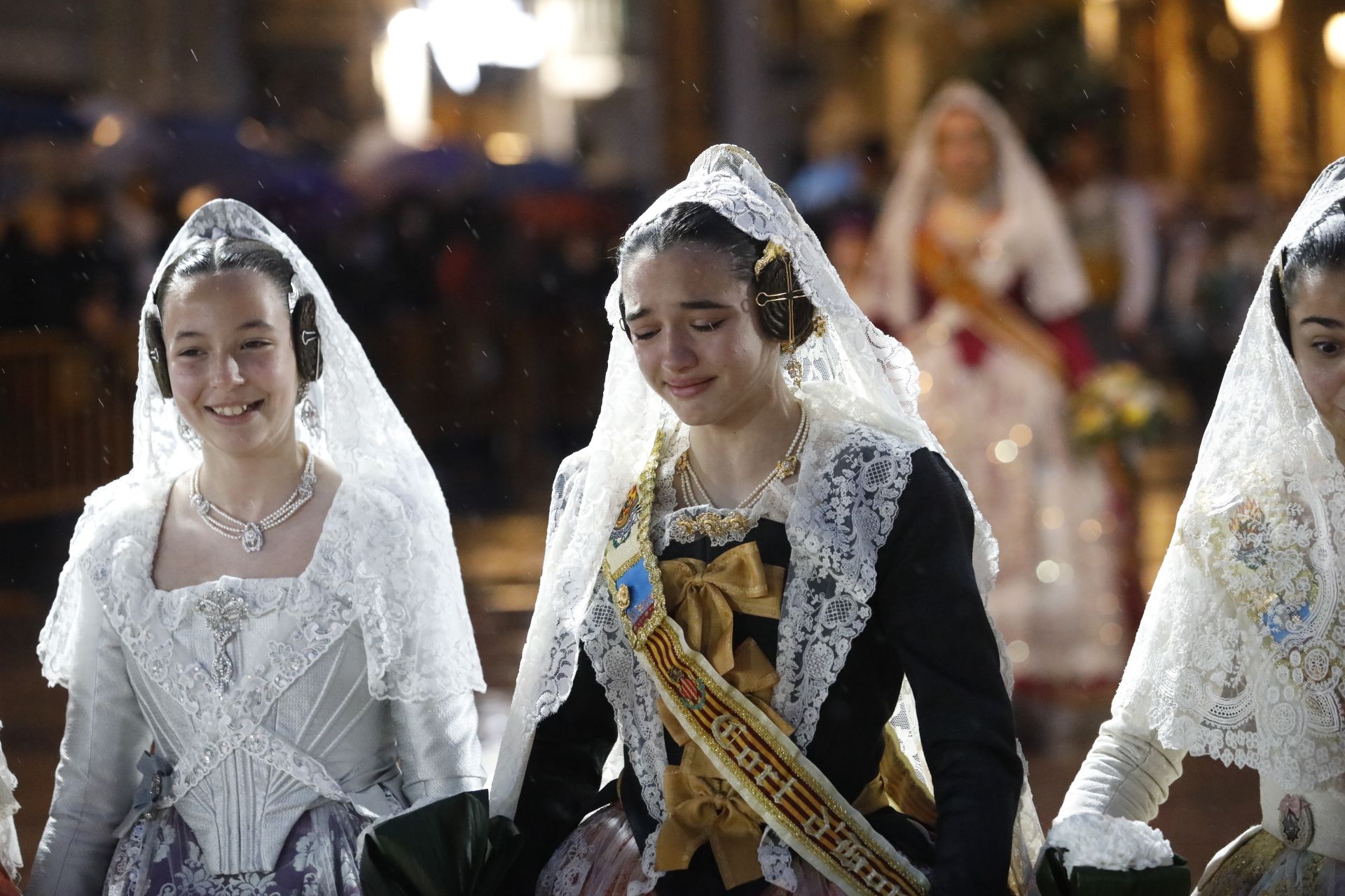 Búscate en el primer día de ofrenda por la calle de la Quart (entre las 19:00 a las 20:00 horas)