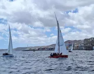 El Torneo Eliminatorio de vela latina depara un comienzo de lo más accidentado