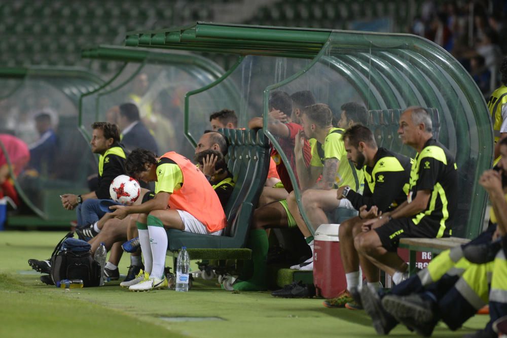 El Elche se muestra espeso y sin ideas ante el Alcoyano