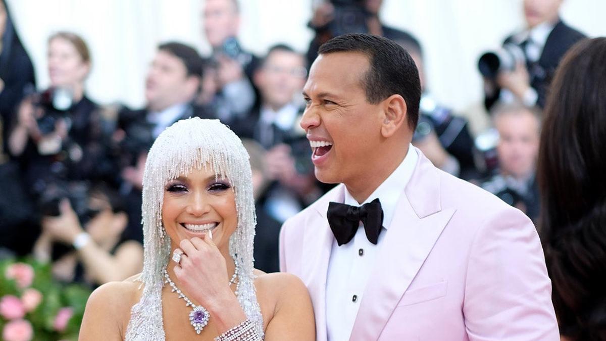 Jennifer Lopez y Alex Rodriguez en la gala MET de 2019