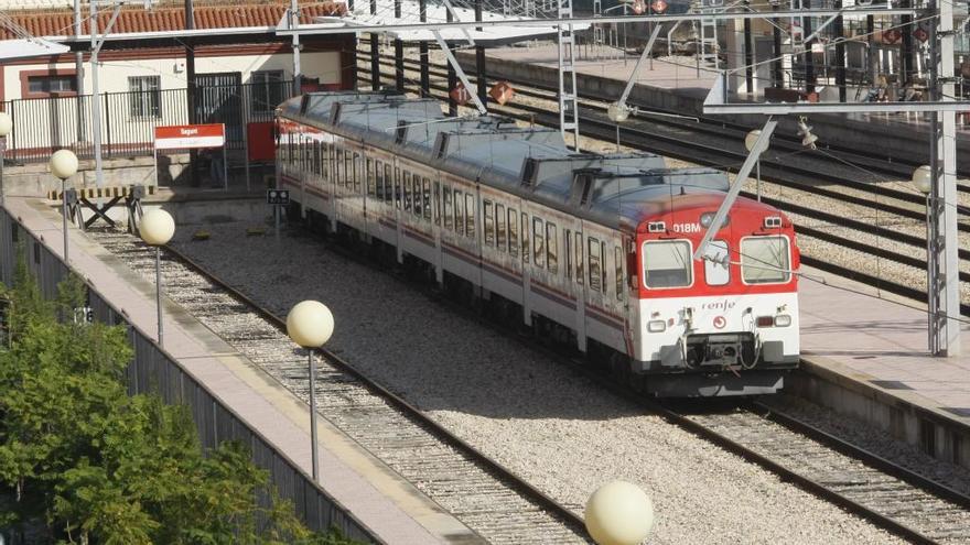 Tren a Teruel en la estación de Sagunt.