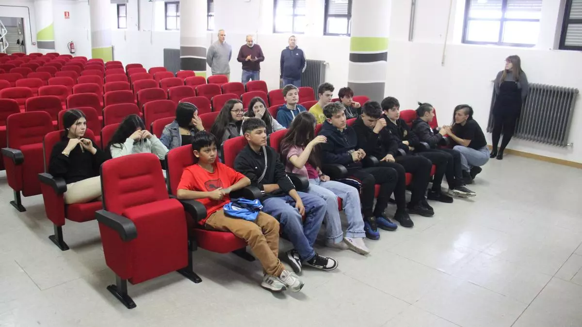 Premio para alumnos del IES Valverde de Lucerna de Puebla
