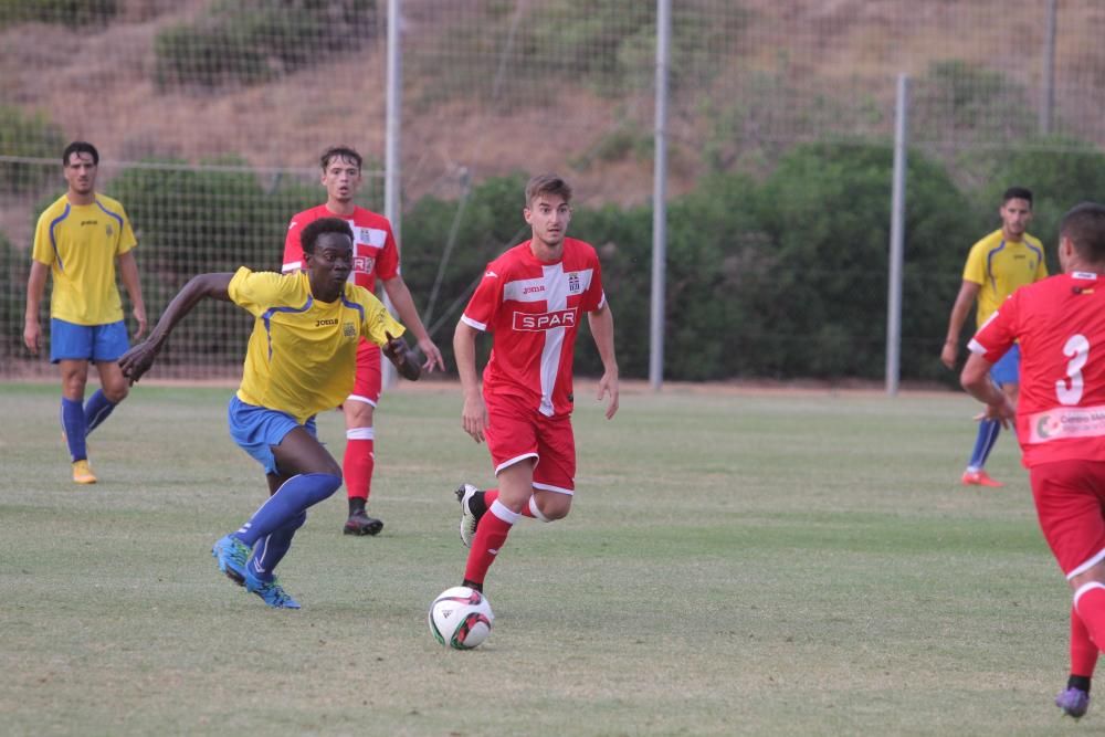 Partido de fútbol amistoso entre FC Cartagena y Mar Menor