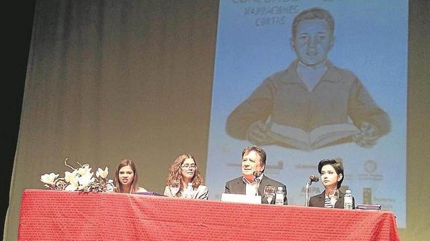 Una alumna de secundaria de Albacete gana el premio de narración Luis Landero