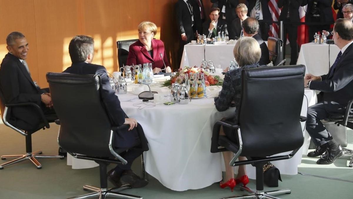 Los dirigentes europeos con Barack Obama, reunidos en Berlín.