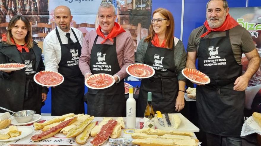 Stand da Cañiza na feira Xantar.   | // D.P.