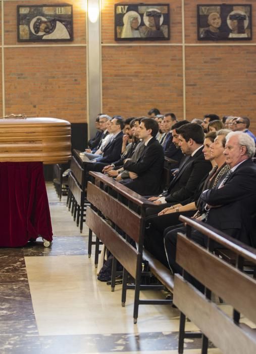 El adiós emocionado de la Universidad de Oviedo a su profesora de Derecho Eclesiástico María José Villa
