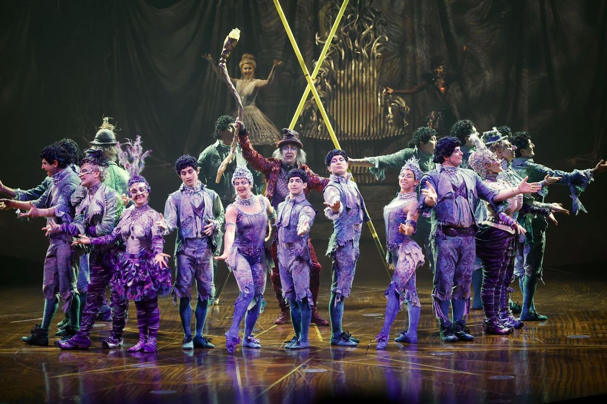 El Circo del Sol inaugura su renovada 'Alegria' en València