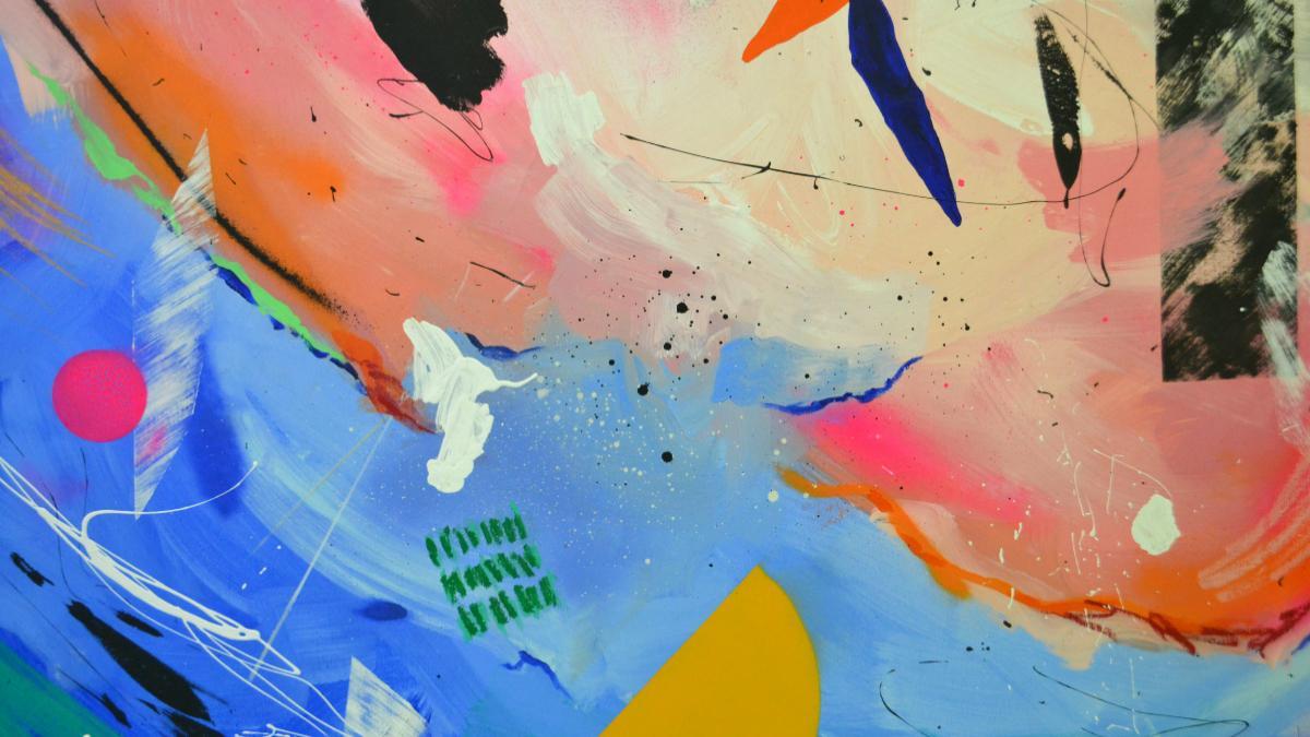 Una pieza de Nataline Pomar, donde el color se convierte en protagonista y en vehículo para hablar de identidad, emoción y experiencia.
