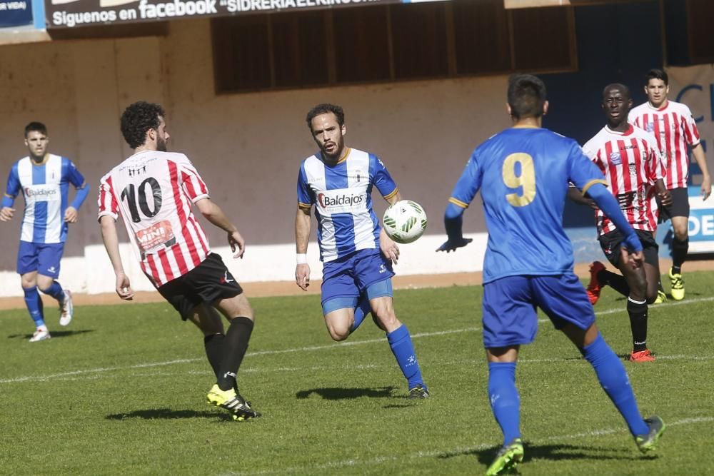 El partido entre el Real Avilés y el Siero, en imágenes