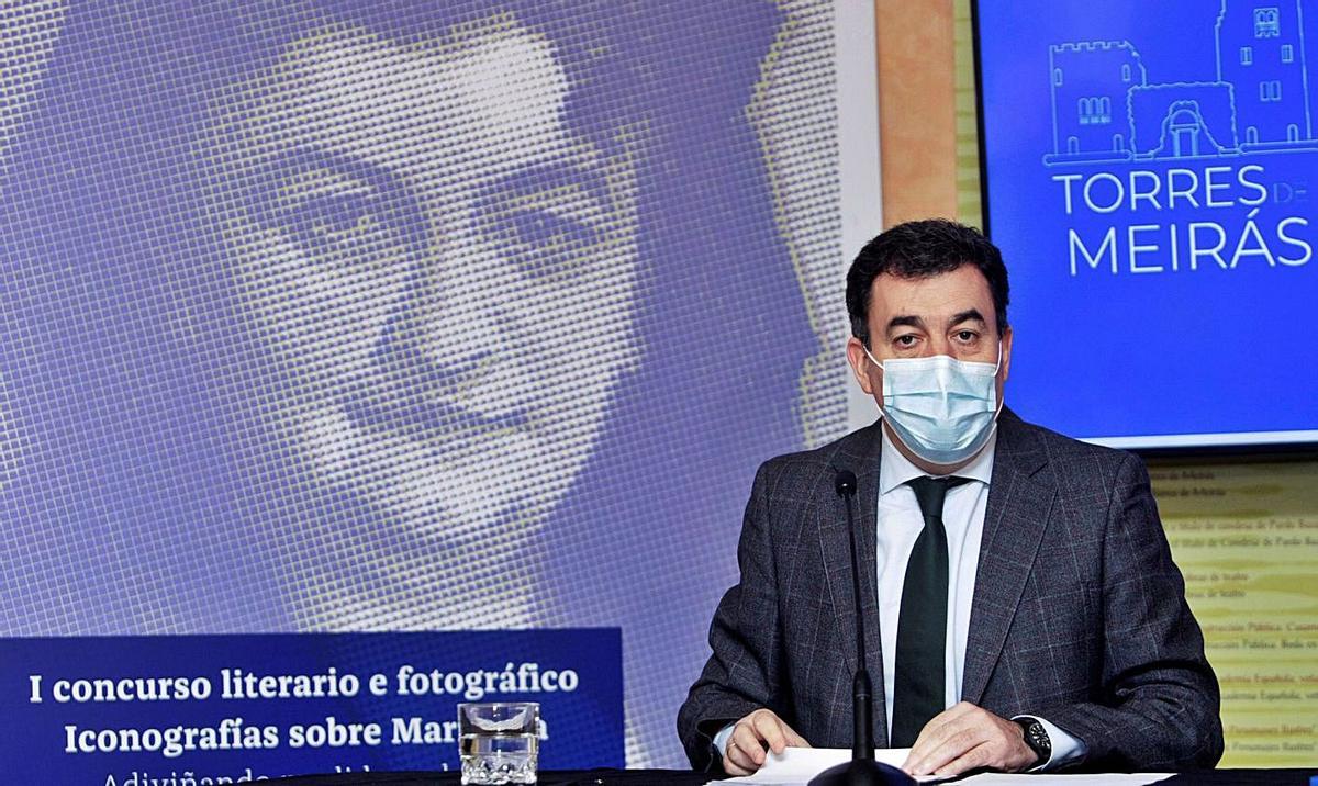 El conselleiro de Cultura, ayer, en la presentación de las bases del plan de usos del pazo. | // CABALAR