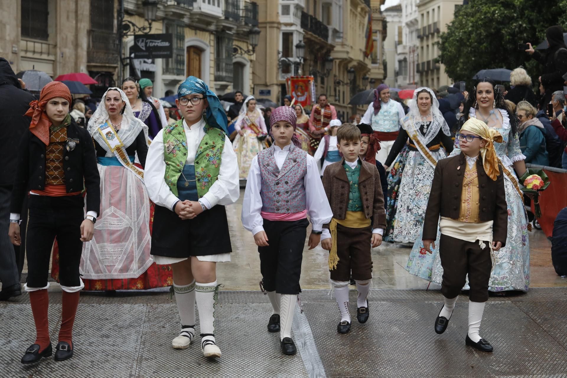 Búscate en el primer día de Ofrenda por la calle Quart (entre las 115.30 y las 17.00 horas)