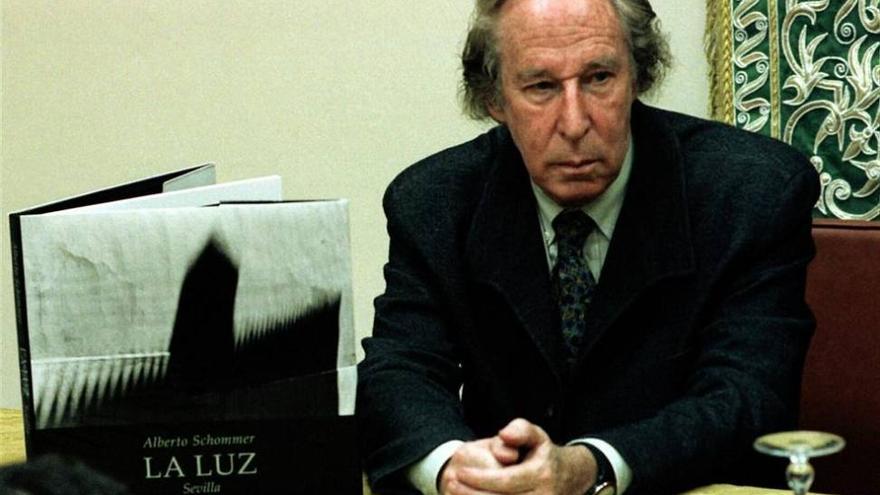 Muere Schommer, el fotógrafo que buscaba la verdad en los políticos