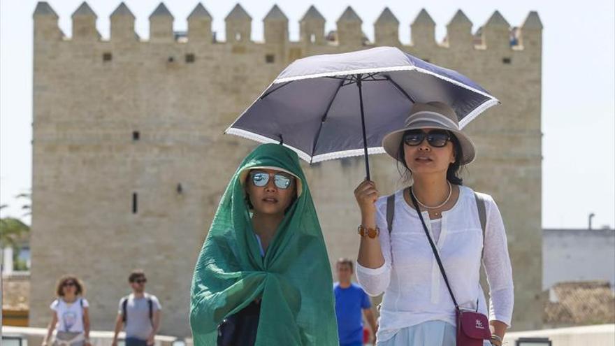 Córdoba logra el mayor número de turistas pese a caer el de españoles