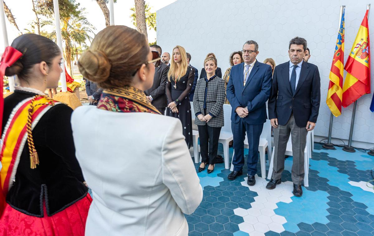 Mazón celebra el Día de la Constitución en Benidorm