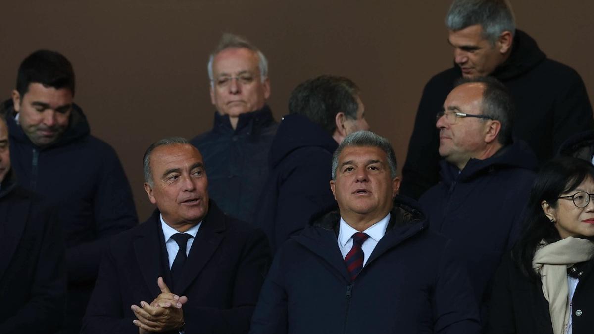 Imagen del palco presidencial, con Joan Laporta a la cabeza, del Estadi Lluís Companys