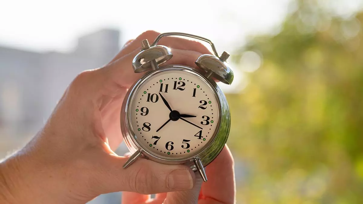 Adiós a adelantar la hora: el BOE lo confirma para España