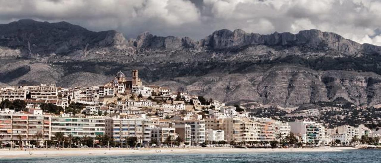 El PGOU de Altea, bajo luz y taquígrafo