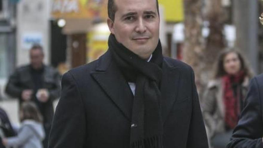 Óscar López, el día que dio el pregón de la Semana Santa ilicitana.
