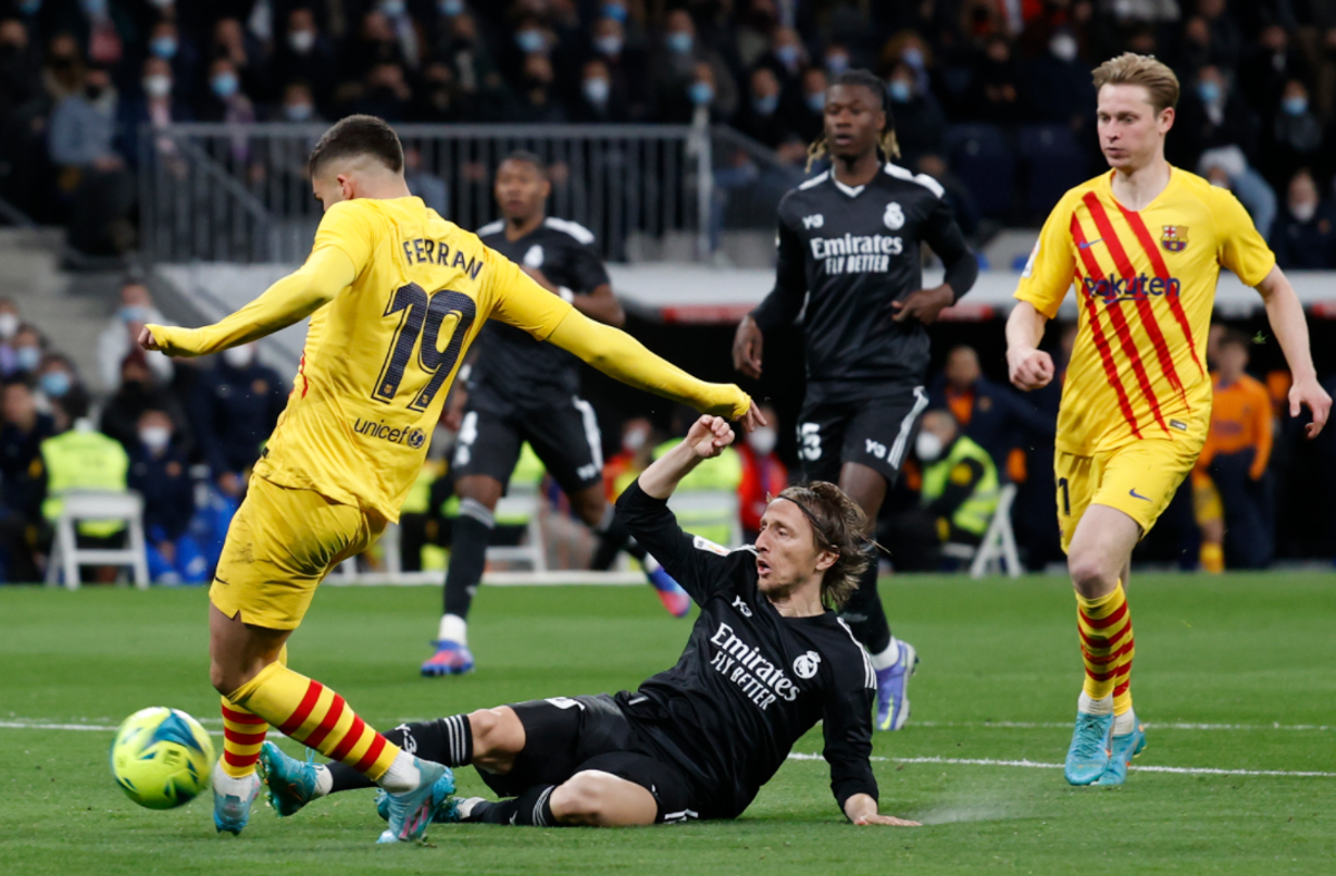 L’harakiri tàctic d’Ancelotti trasbalsa el Reial Madrid