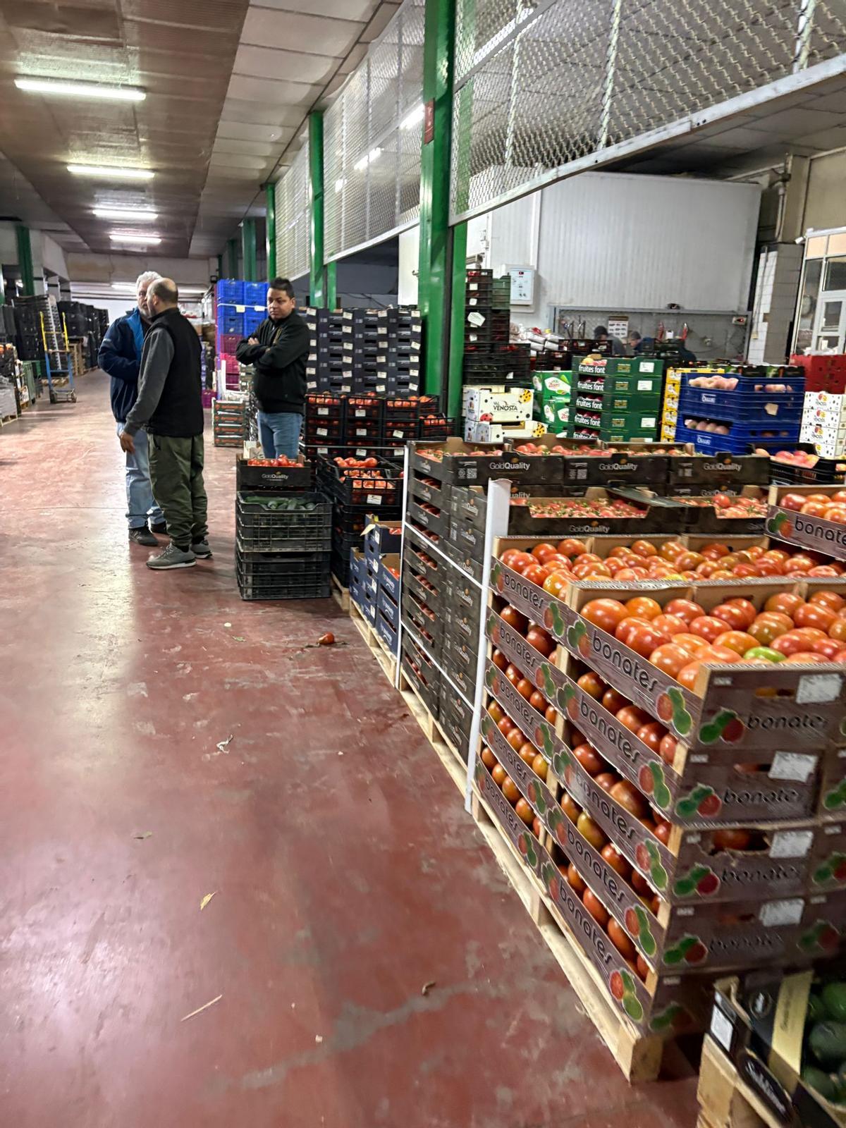 Una imagen del interior del Mercado de Abastos de Alzira, este miércoles.