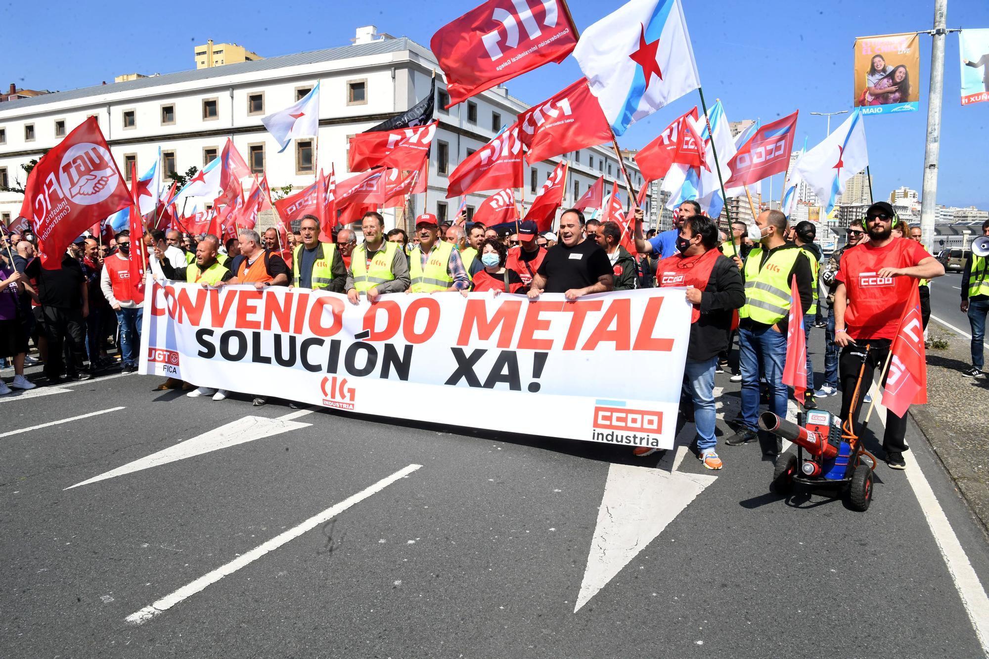 La primera jornada de huelga del metal alcanza un seguimiento del 85% en la comarca coruñesa